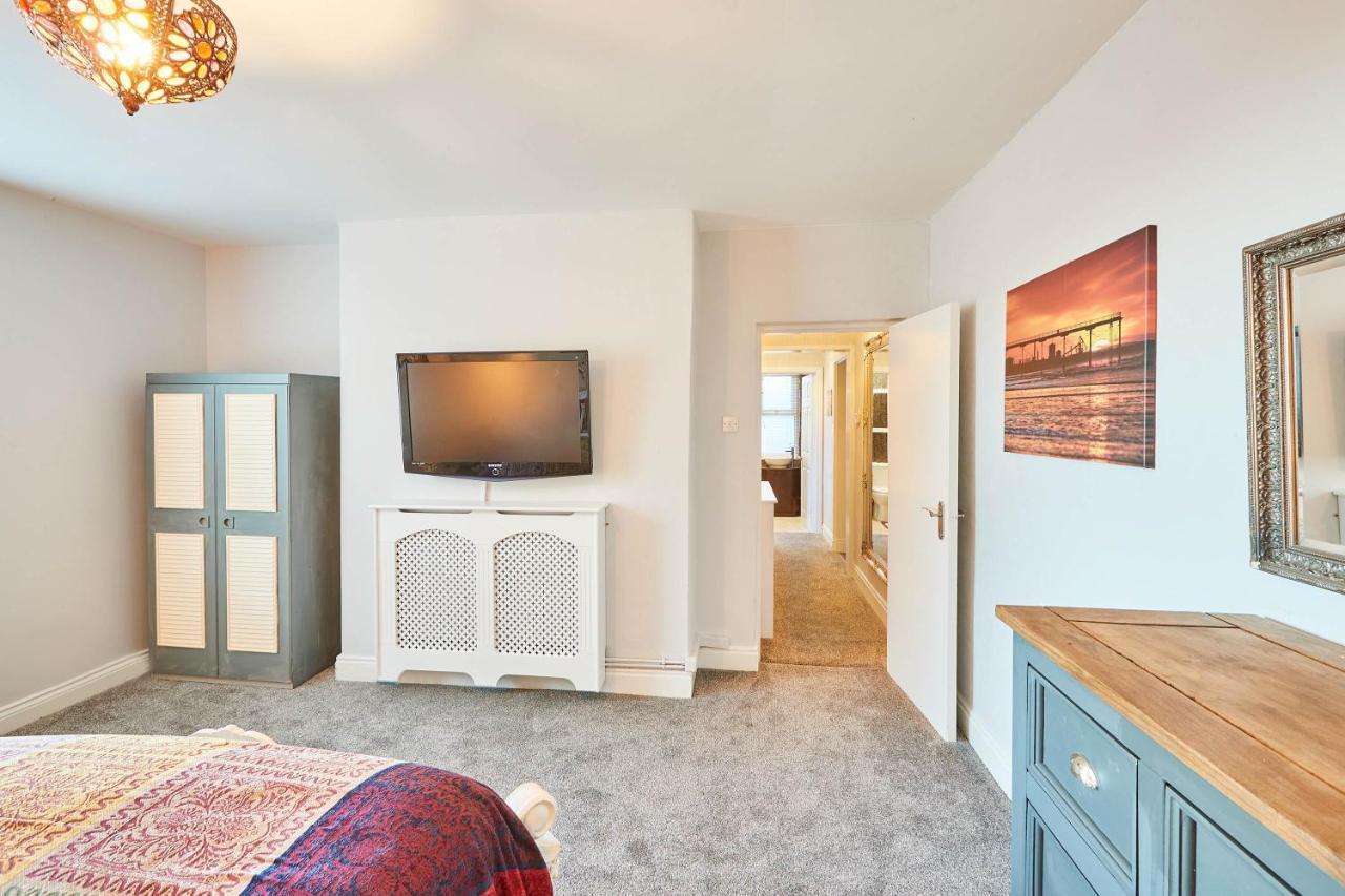 Host & - Seas The Day Apartment *